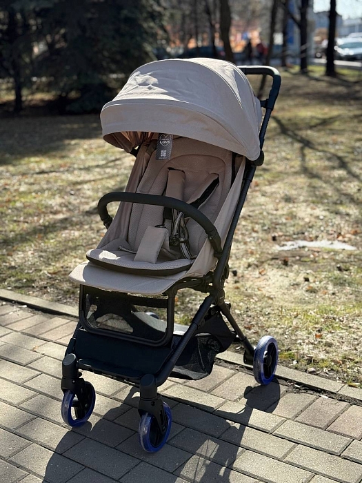 Прогулочная коляска Pituso Pera Plus песочная — фото 3