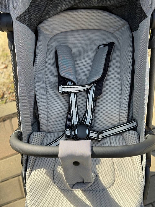 Прогулочная коляска Pituso Pera Plus серая — фото 8