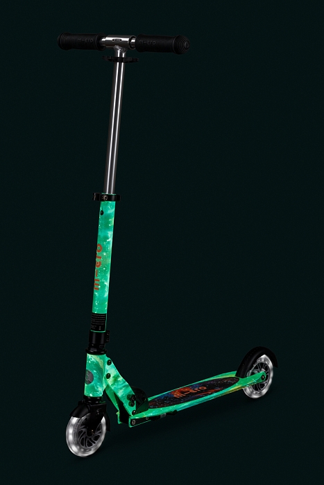 Самокат Micro Sprite Glow (светится в темноте) LED, Art Млечный путь — фото 4