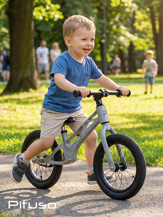 Беговел Pituso Spark магниевая рама Light Grey/Светло серый — фото 9